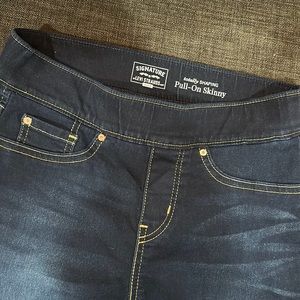 Levi pull- on skinny jeggings